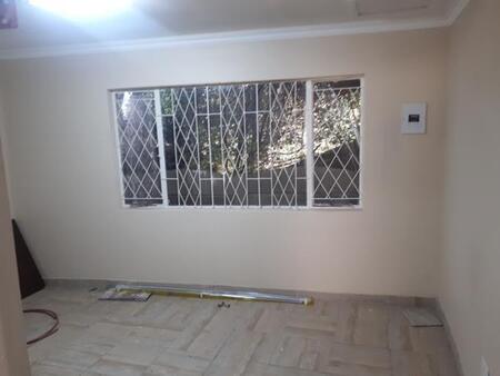 2 Bedroom House in Oakdene