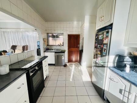 4 Bedroom House in Suideroord