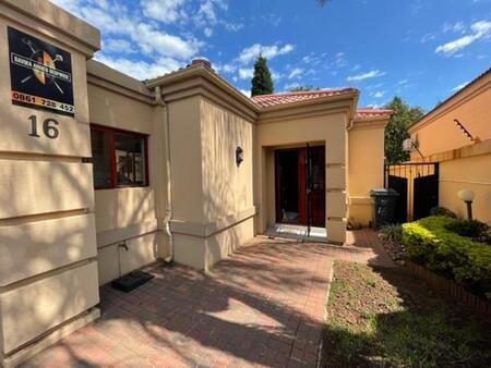 3 Bedroom Cluster in Sunninghill