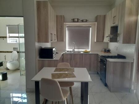 Studio Apartment in Fourways