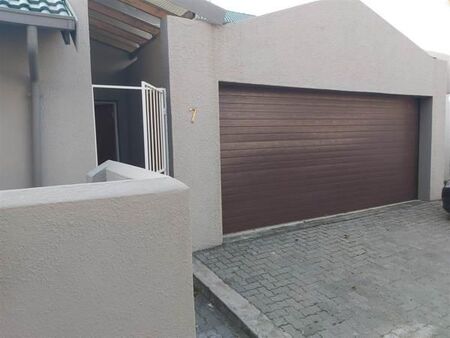 3 Bedroom Townhouse in Glen Erasmia