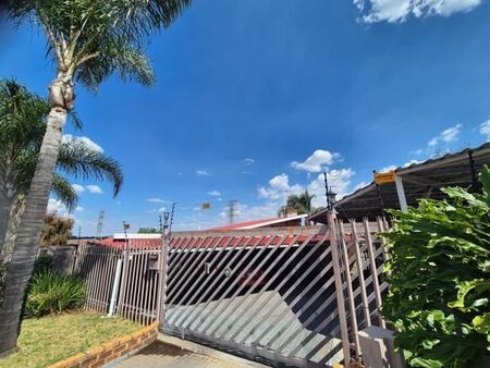 4 Bedroom House in Birchleigh