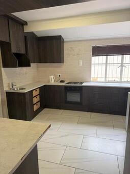 4 Bedroom House in Glen Marais