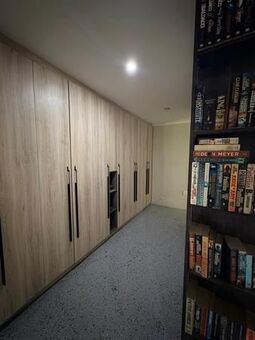 4 Bedroom House in Glen Marais