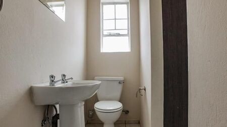 2 Bedroom Apartment in Crystal Park