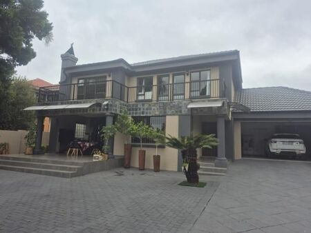 4 Bedroom House in Eldoraigne