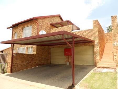 2 Bedroom Townhouse in The Reeds