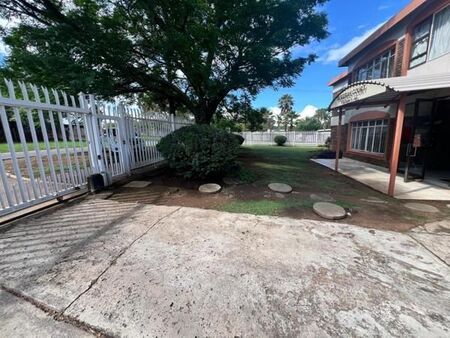 2 Bedroom Apartment in Erasmia