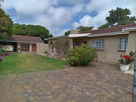 4 Bedroom House in Charlo