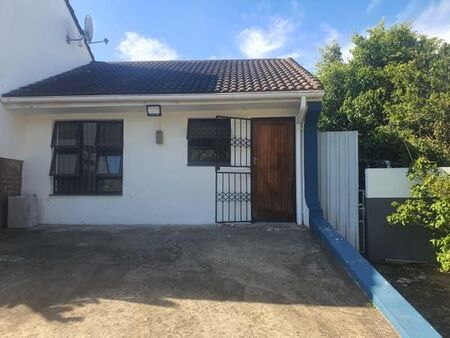 1 Bedroom Flat in Beacon Bay