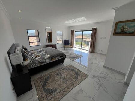 5 Bedroom House in The Hill Estate