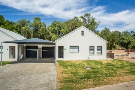 2 Bedroom Apartment in Oudtshoorn