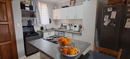 2 Bedroom Apartment in Burgundy Estate