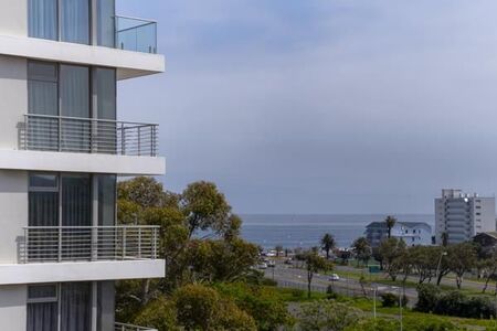 2 Bedroom Apartment in Green Point