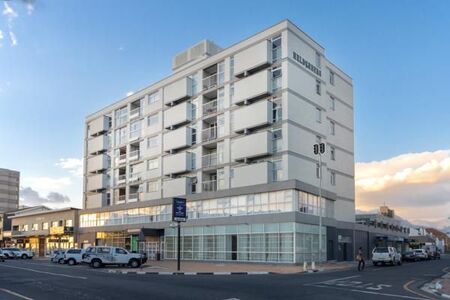 1 Bedroom Apartment in Strand Central