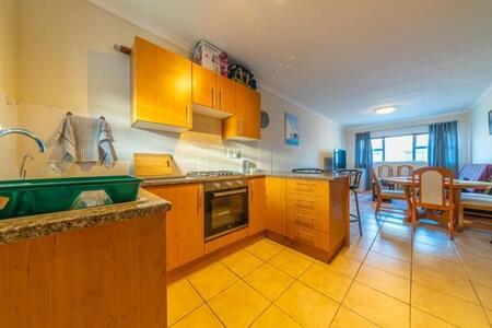 2 Bedroom Apartment in Nuutgevonden