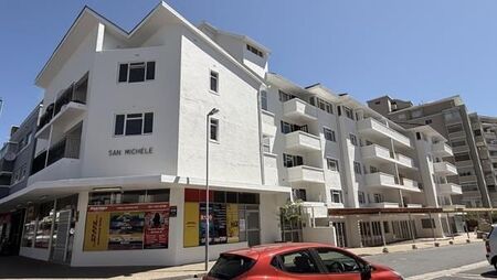 2 Bedroom Apartment in Sea Point
