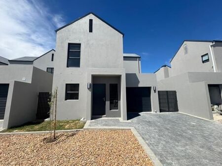 3 Bedroom House in Aan de Wijnlanden