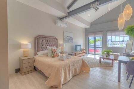 1 Bedroom Apartment in Paardevlei