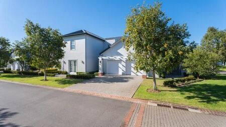 4 Bedroom House in Val de Vie