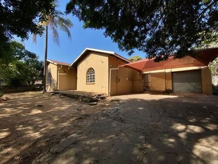 3 Bedroom House in Sonheuwel