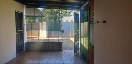 1 Bedroom House in Nyala Park