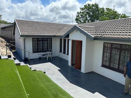 3 Bedroom House in Sunningdale