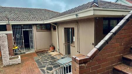 5 Bedroom House in Berea