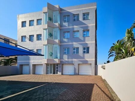 3 Bedroom Apartment in Amanzimtoti