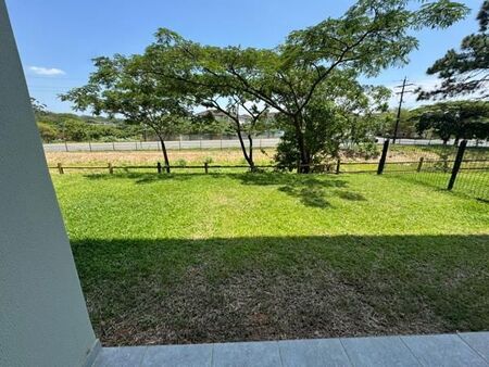 2 Bedroom Apartment in Sheffield Beach