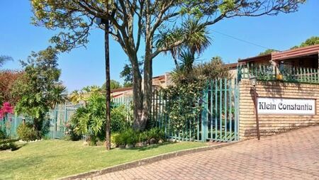 3 Bedroom Townhouse in Constantia Kloof