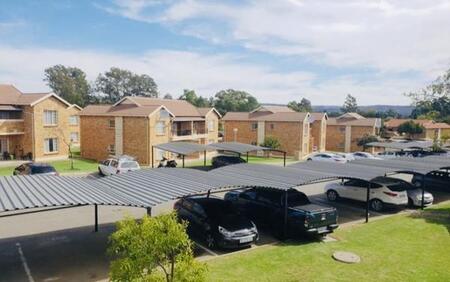 2 Bedroom Townhouse in Honeydew