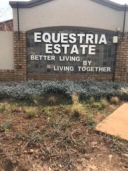 2 Bedroom Townhouse in Equestria
