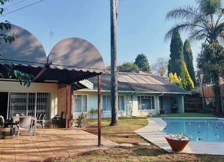 4 Bedroom House in Lynnwood Glen