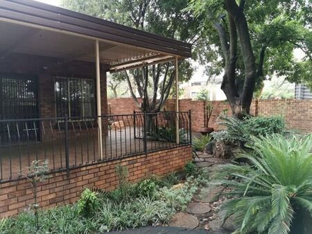 2 Bedroom House in Ashlea Gardens