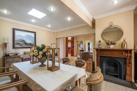 4 Bedroom House in Lynnwood