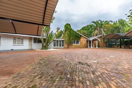 5 Bedroom Townhouse in Lynnwood