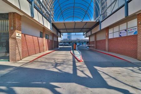 1.5 Bedroom Apartment in Arcadia