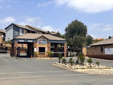 2 Bedroom apartment to rent in Noordwyk, Midrand