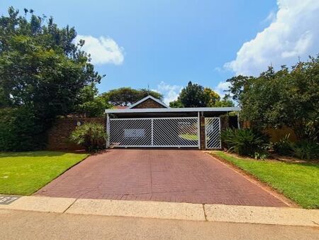 5 Bedroom House in Garsfontein