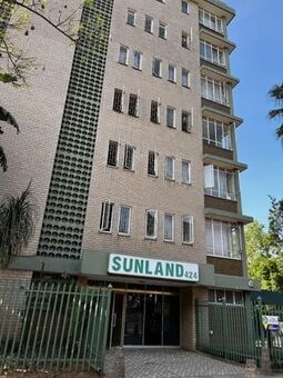 1 Bedroom Apartment in Sunnyside