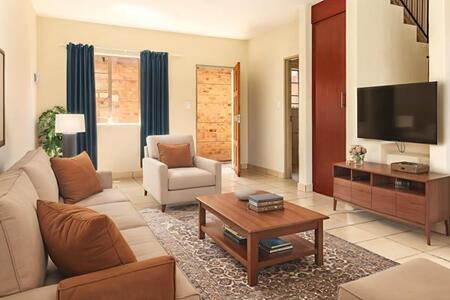 3 Bedroom Apartment in Annlin