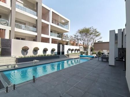 3 Bedroom Apartment in Hyde Park