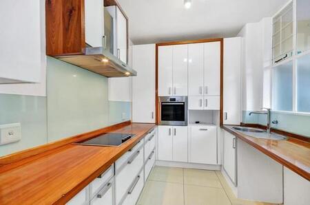 2 Bedroom Apartment in Hyde Park