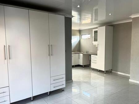 Studio apartment in Protea Glen