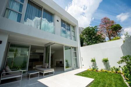 3 Bedroom Duplex in Melrose Estate