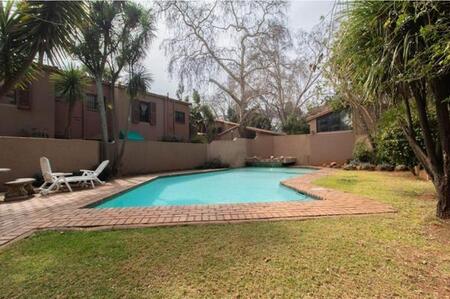 1 Bedroom Townhouse in Parktown