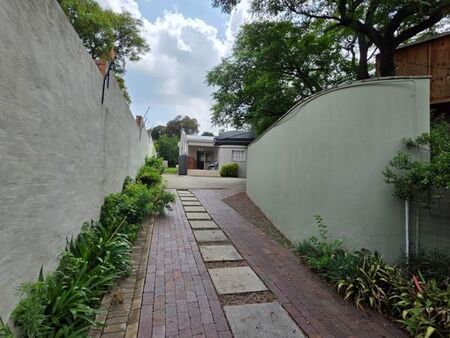 2 Bedroom House in Craighall Park