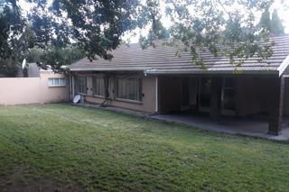 3 Bedroom House in Kensington B