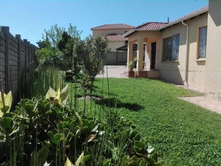 3 Bedroom House in Cosmo City